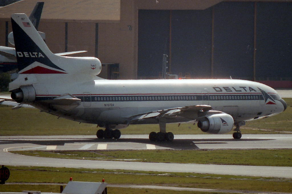 N767DA (193H-1209) Lockheed L-1011-500 TriStar
