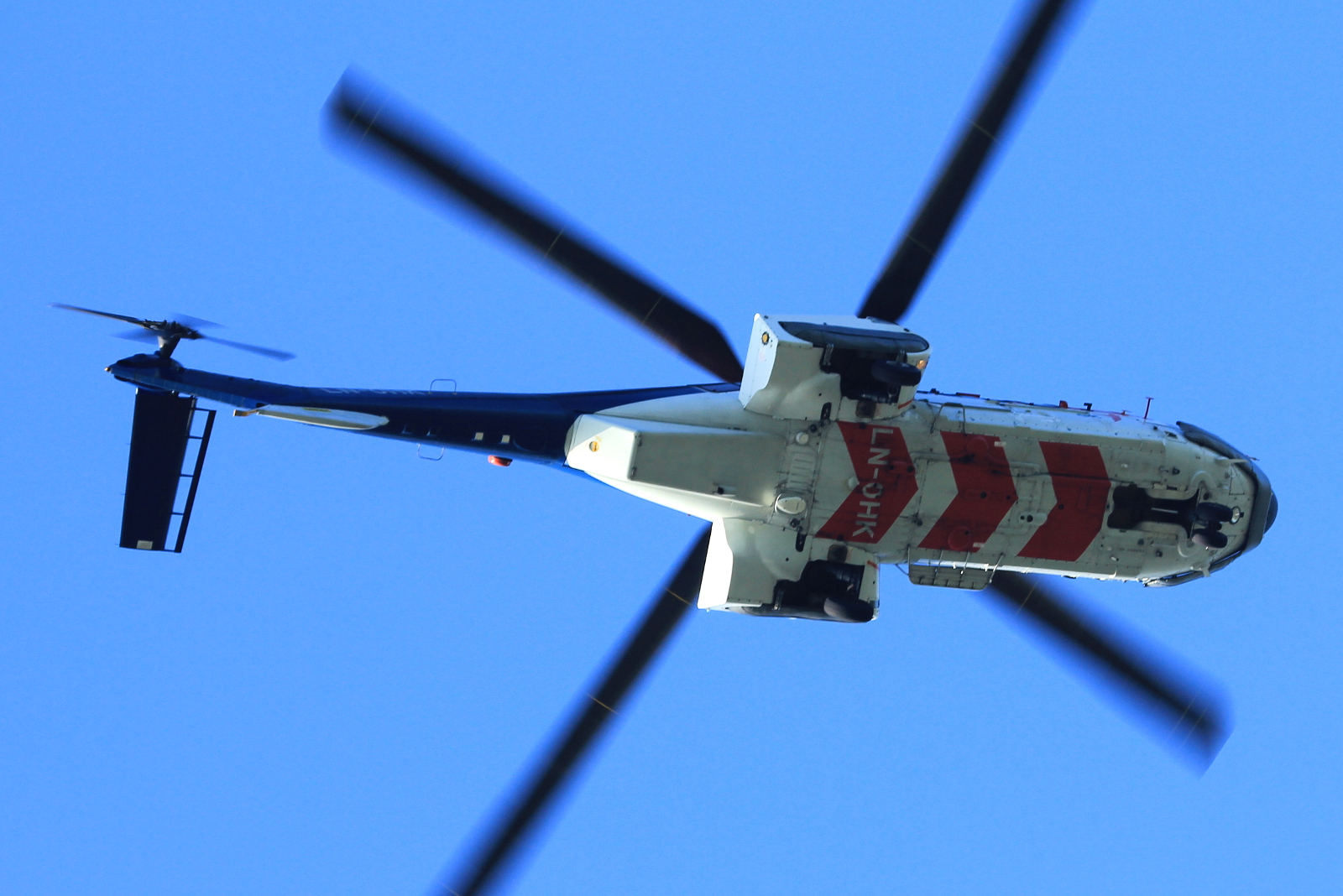 LN-OHK (2613) 2004 Eurocopter AS332L2 Super Puma