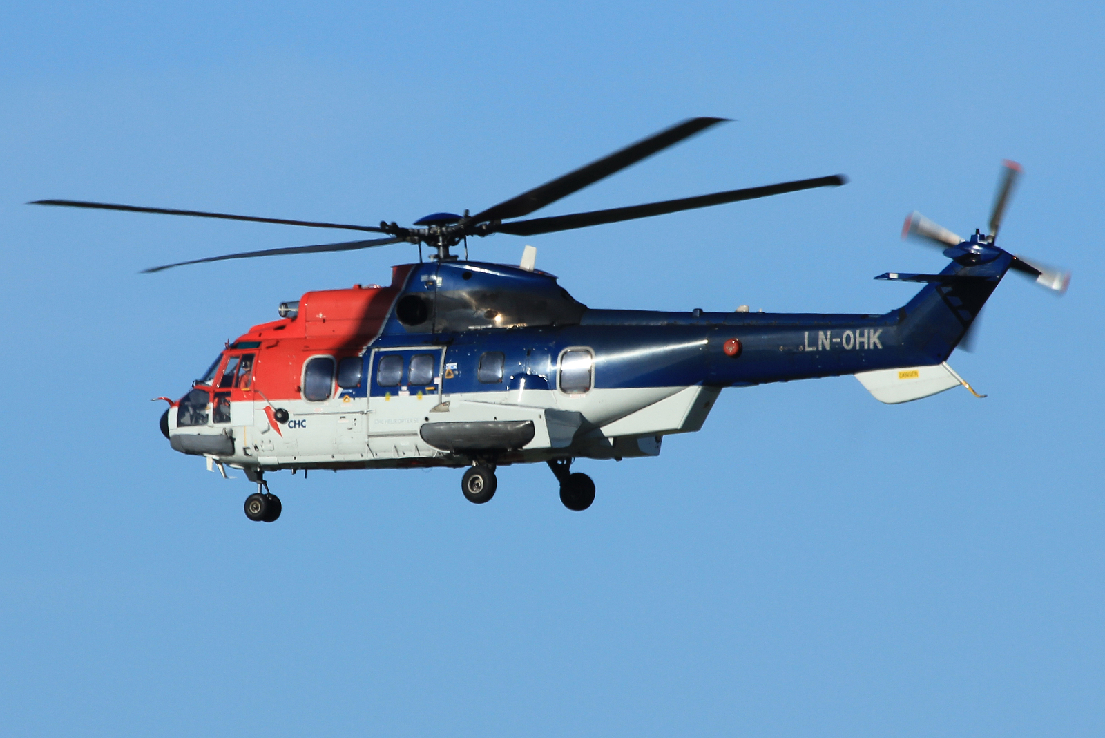 LN-OHK (2613) 2004 Eurocopter AS332L2 Super Puma