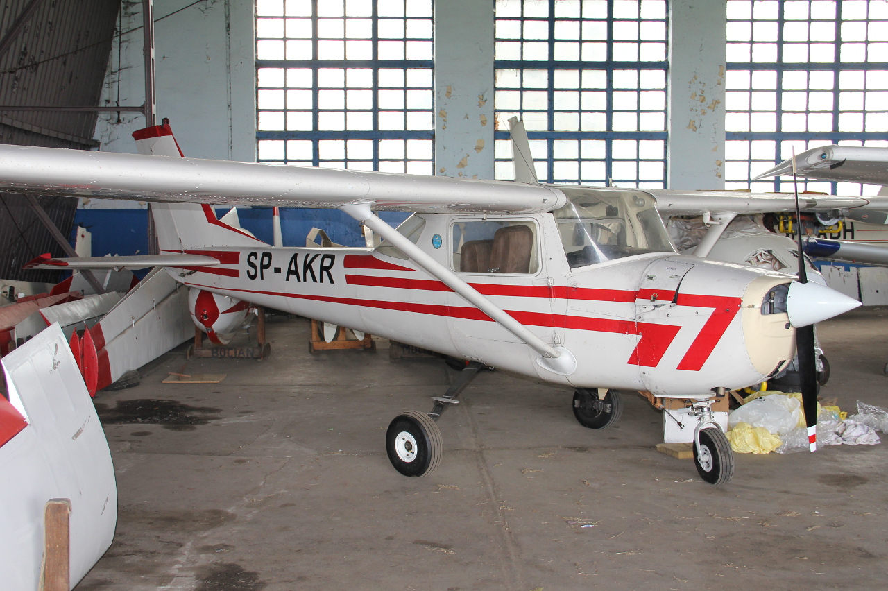 SP-AKR · Reims-Cessna FA150K Aerobat · (EPKP)