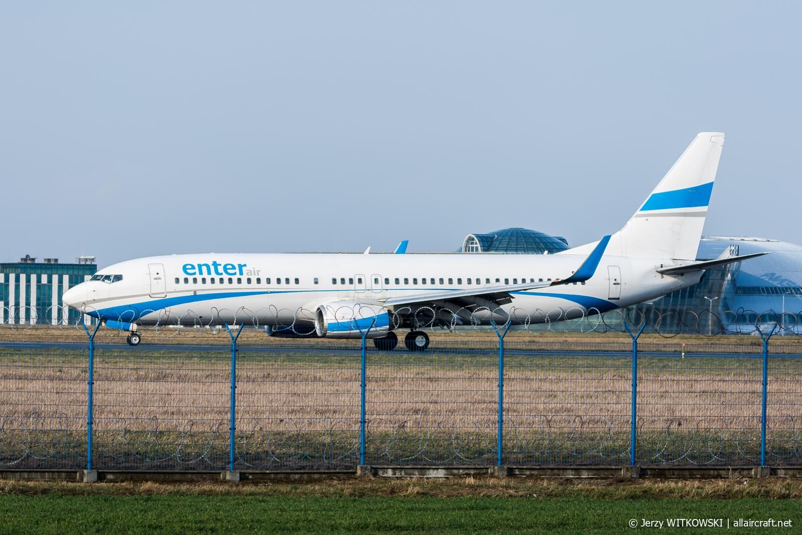 SP-ESC (29933) 2001 Boeing 737-8AS(WL)