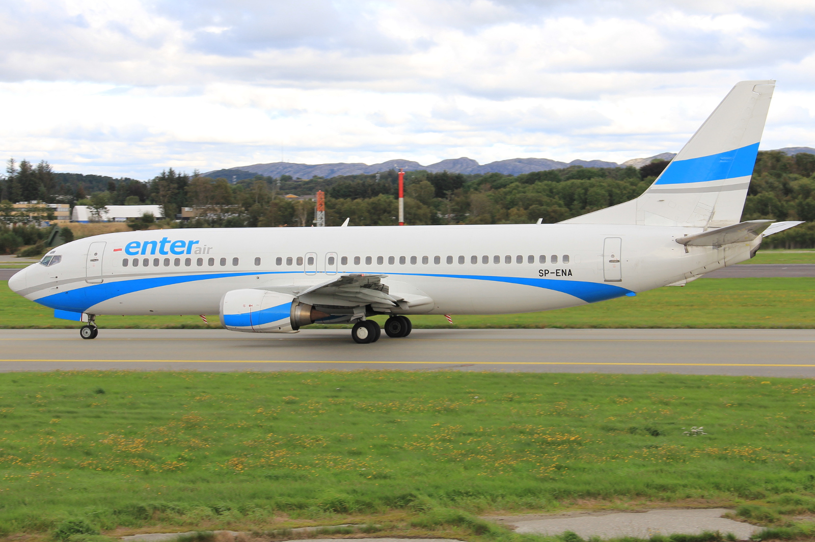 SP-ENA (26320) Boeing 737-4Q8