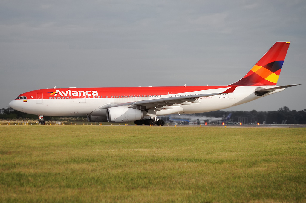 N974AV, (cn 1208), Airbus A330-243