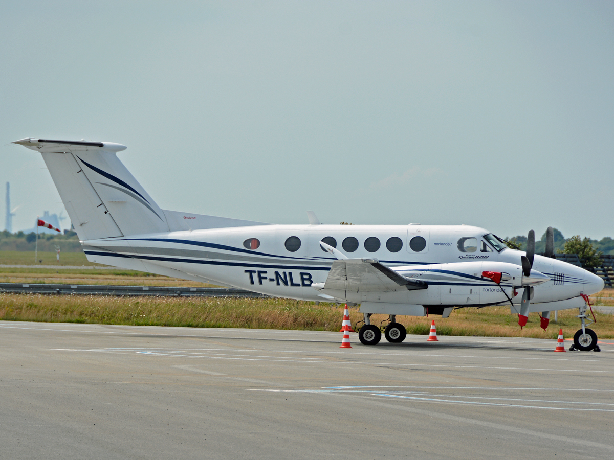 TF-NLB (BB-1689) 1999 Beechcraft B200