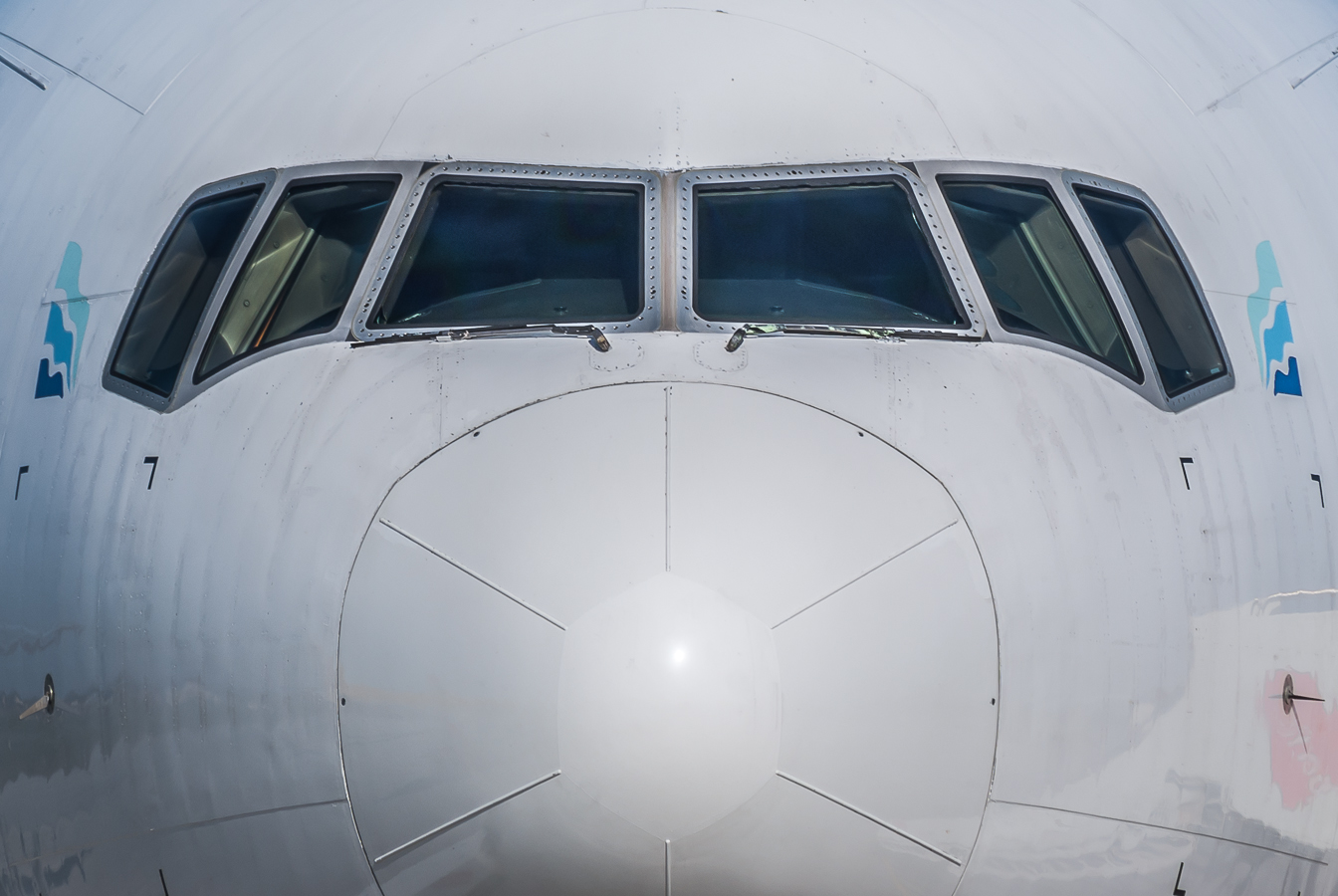 CS-TFM · Boeing 777-212/ER · (OPO / LPPR)
