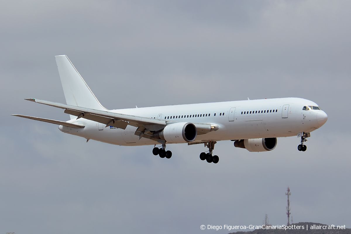 CS-TKT (030853) Boeing 767-36N/ER