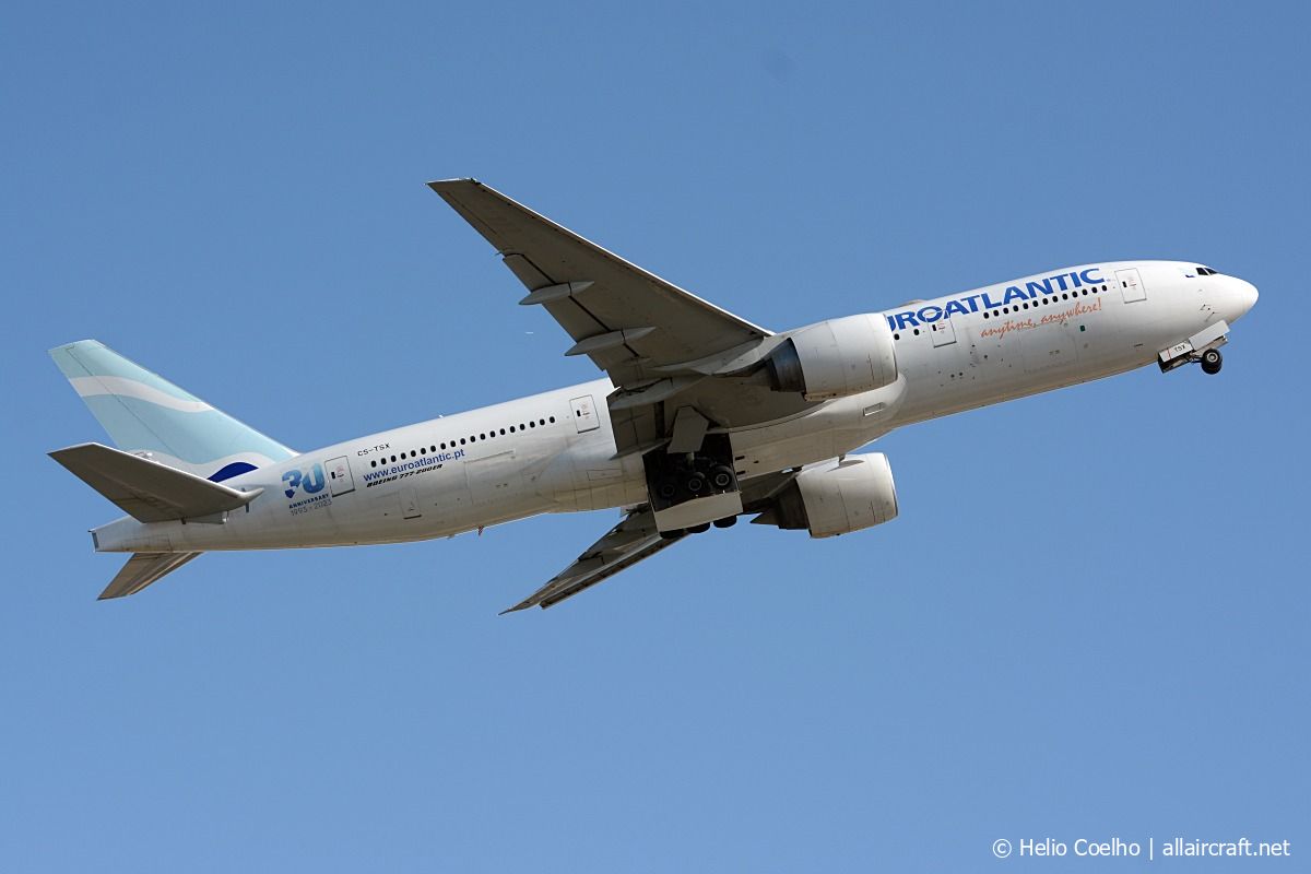 CS-TSX (32784) 2004 Boeing 777-243ER