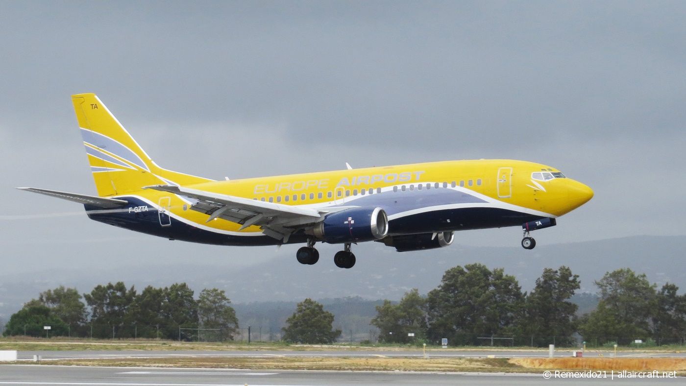 F-GZTA · Boeing 737-33V · (FAO / LPFR)