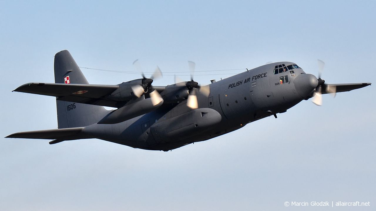 1505 (382-4415) 1970 Lockheed C-130E Hercules