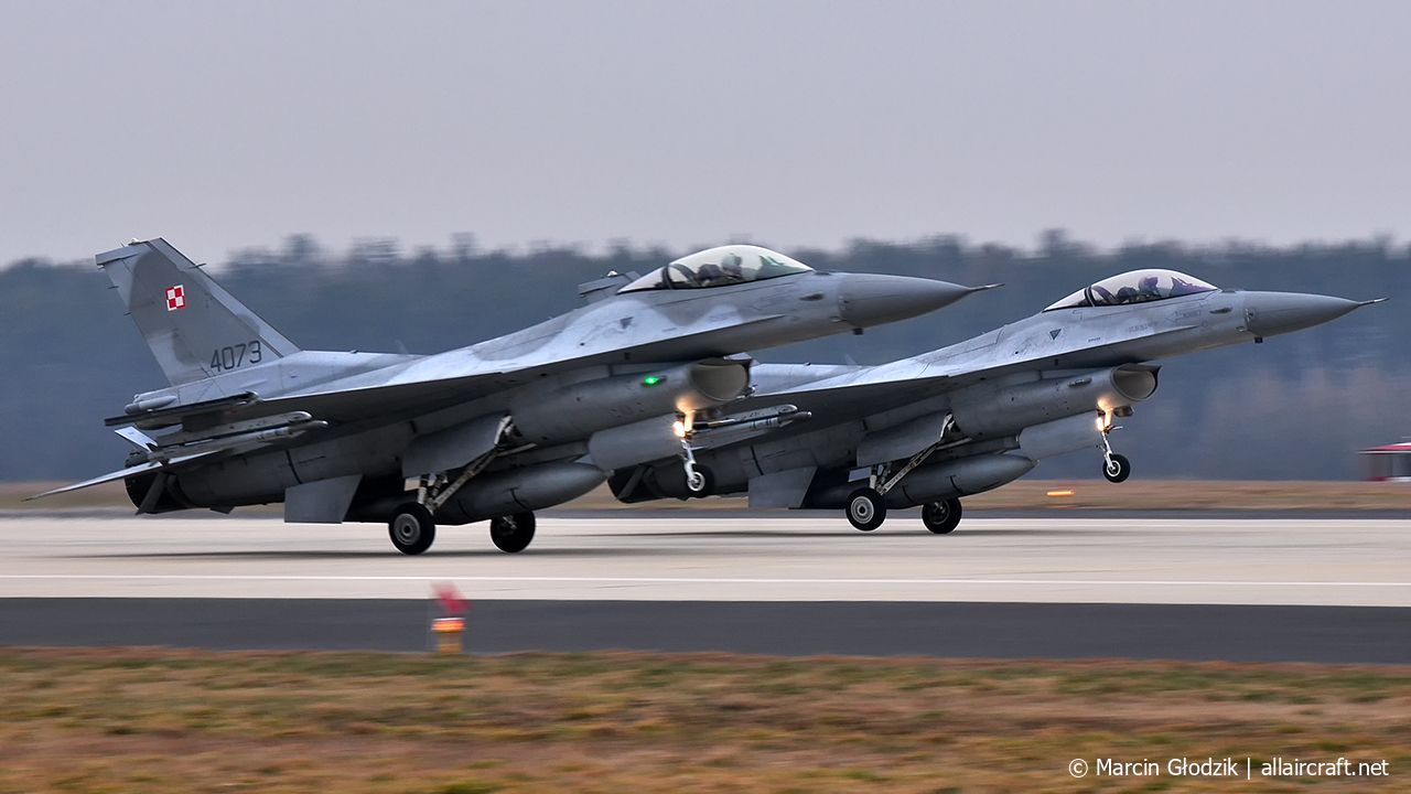 4073 · General Dynamics F-16C Fighting Falcon · (EPLK)