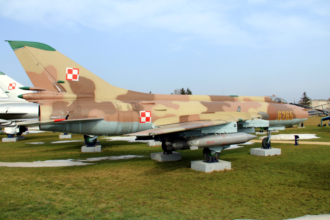 6265 · Sukhoi Su-20R · (EPDE)