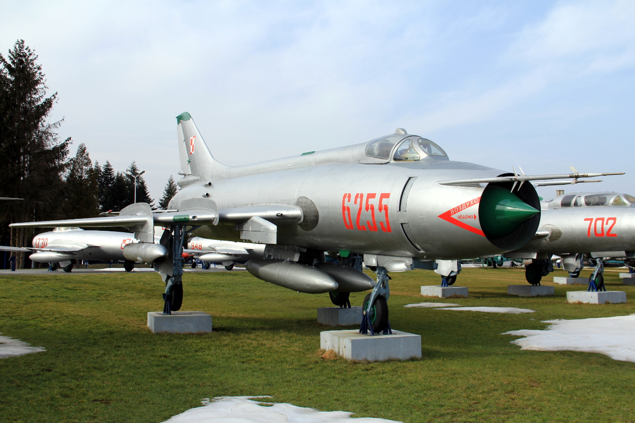 6255 · Sukhoi Su-20R · (EPDE)
