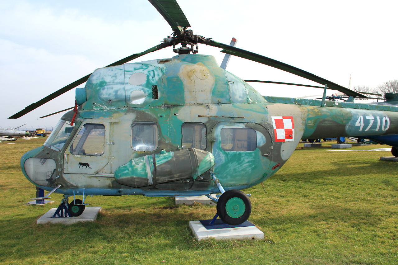 4710 · Mil (PZL-Swidnik) Mi-2P · (EPDE)