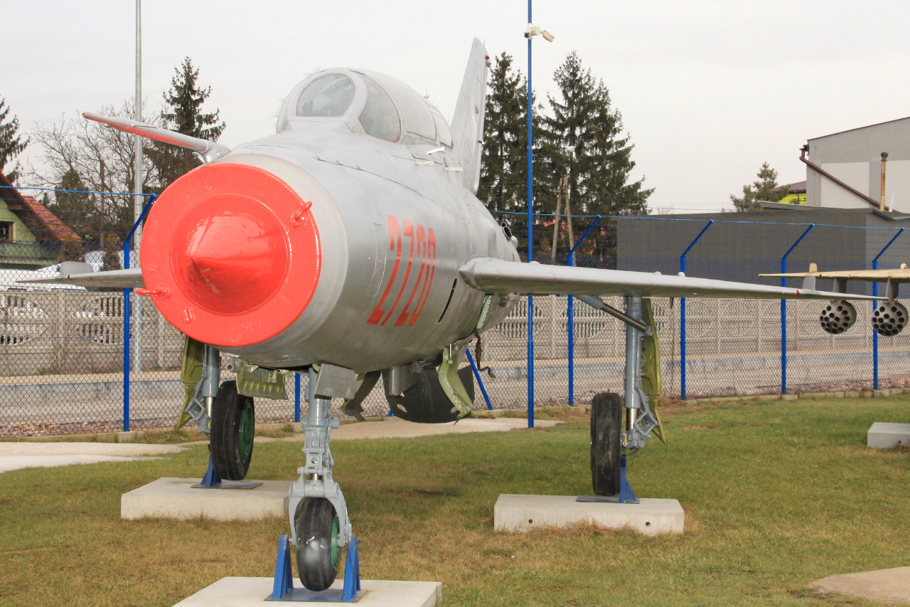 2720, (cn 662720), Mikoyan-Gurevich MiG-21U