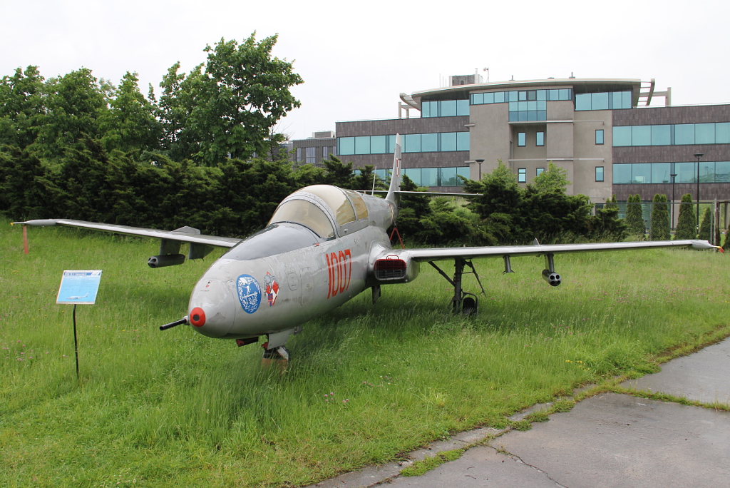 1007, (cn 1H-1007), PZL-Mielec TS-11 Iskra bis B