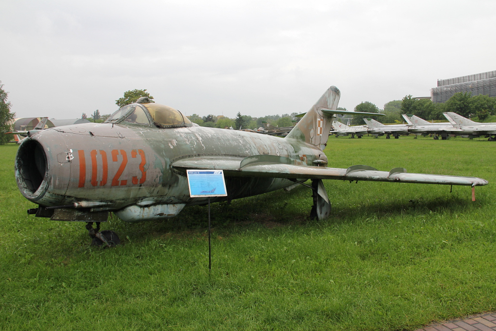 1023 · PZL-Mielec Lim-5 (MiG-17F) · (EPKC)