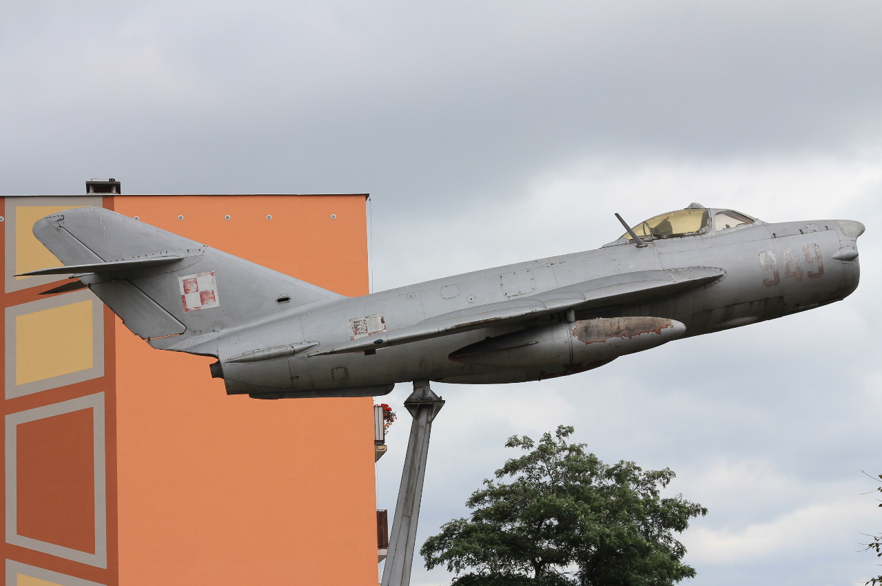 949 Mig 17 PF