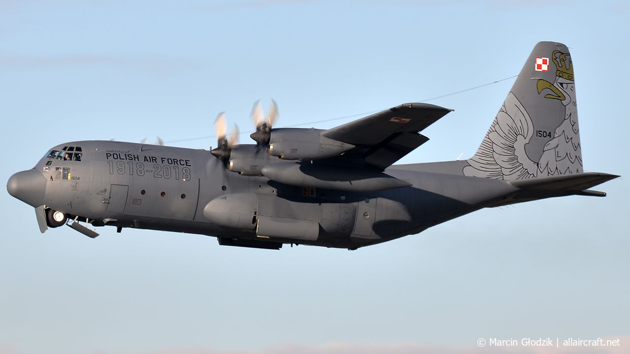 1504 (382-4415) 1970 Lockheed C-130E Hercules