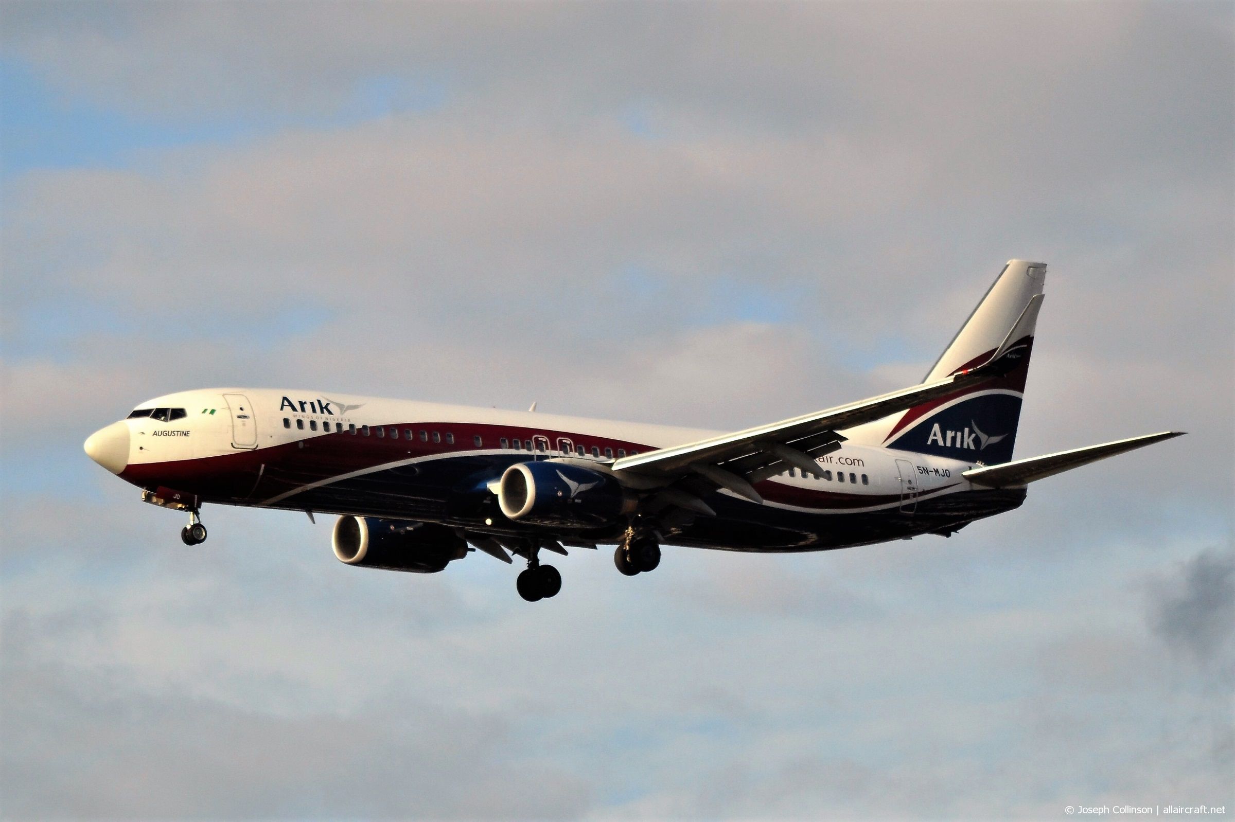 5N-MJO · Boeing 737-86N(WL) · (LHR / EGLL)