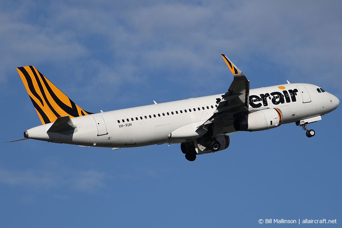 VH-XUH (6749) 2015 Airbus A320-232(WL)