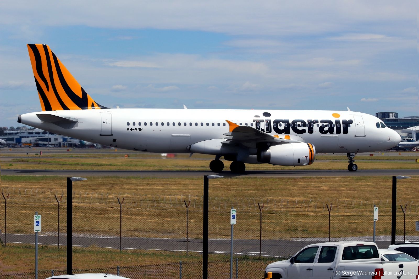 VH-VNR · Airbus A320-232 · (SYD / YSSY)
