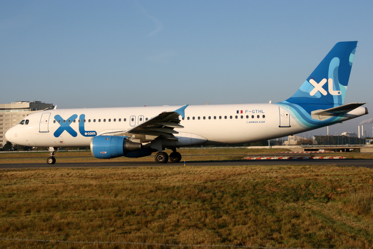 F-GTHL · Airbus A320-212 · (CDG / LFPG)