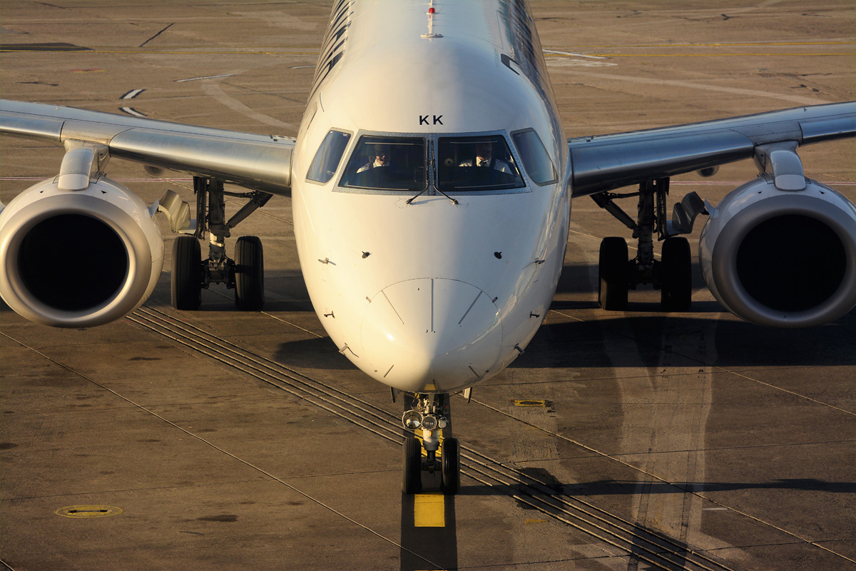 OH-LKK · Embraer ERJ-190LR · (DUB / EIDW)