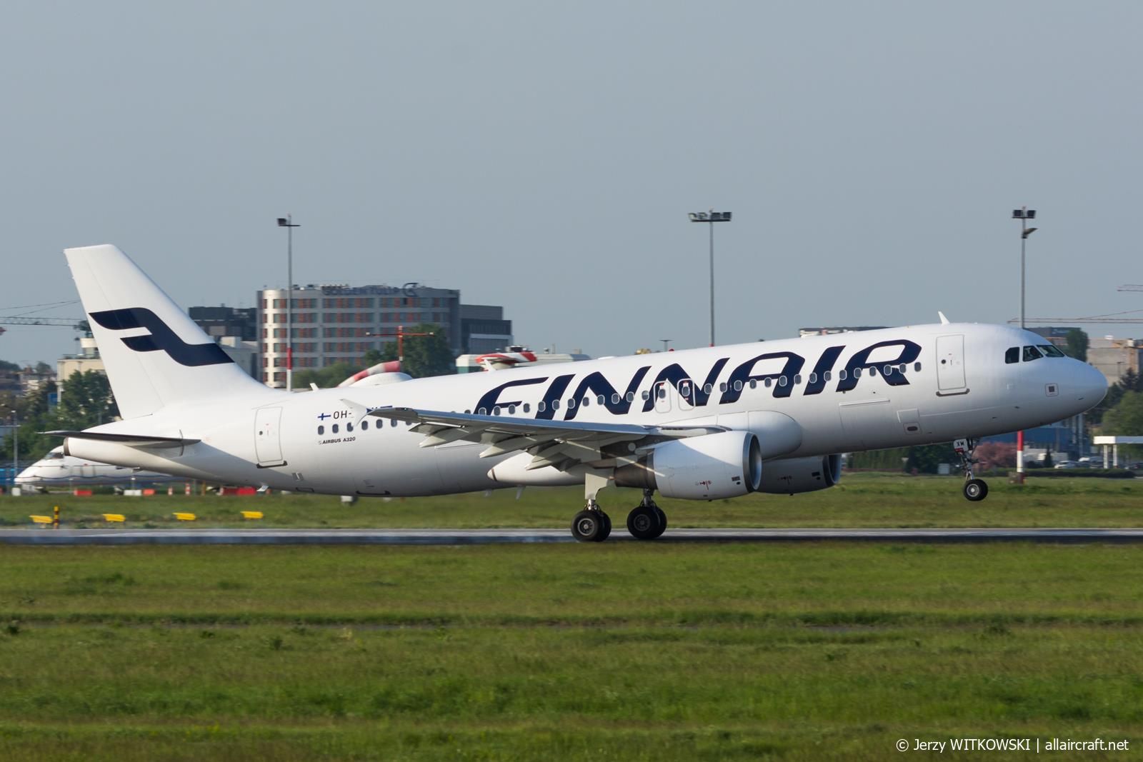 OH-LXM · Airbus A320-214 · (WAW / EPWA)