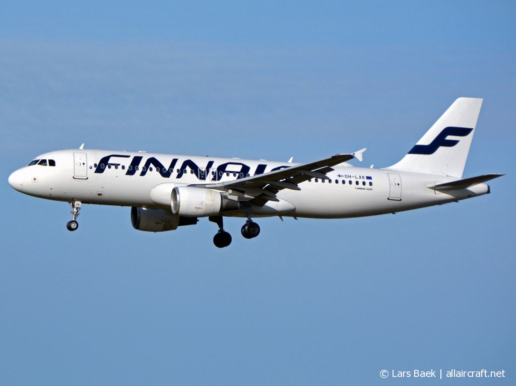 OH-LXK (2065) 2003 Airbus A320-214