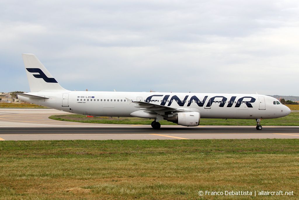 OH-LZE · Airbus A321-211 · (MLA / LMML)