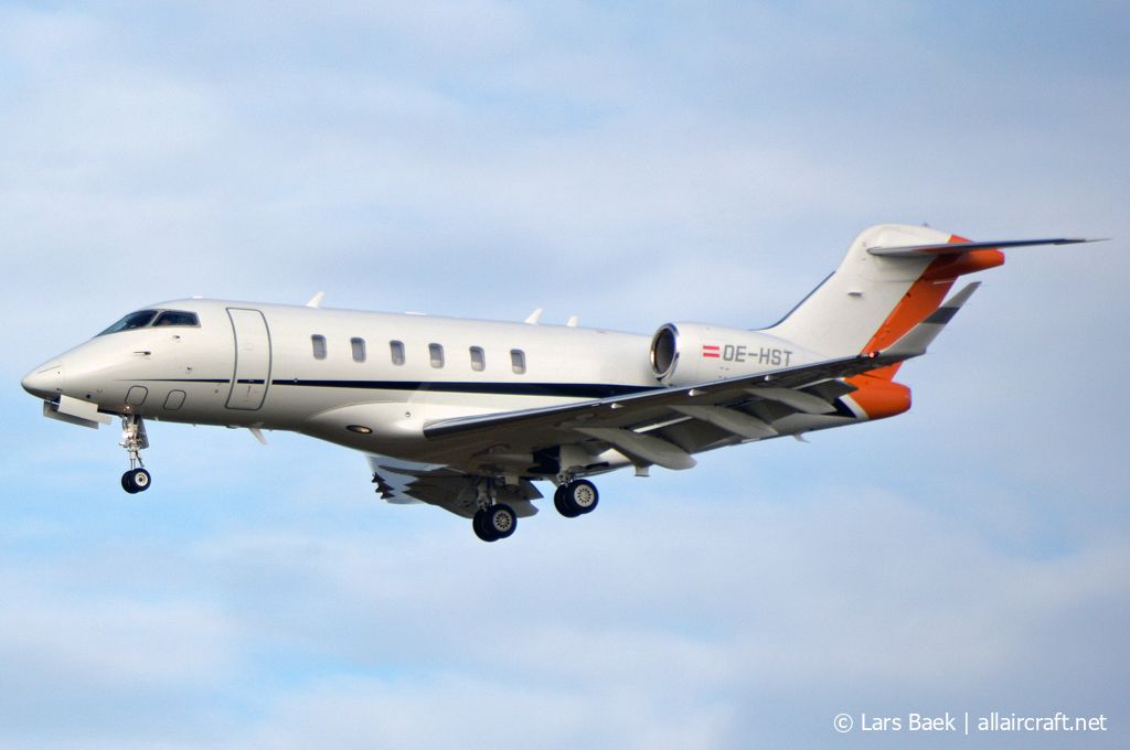 OE-HST · Bombardier BD-100-1A10 Challenger 350 · (CPH / EKCH)