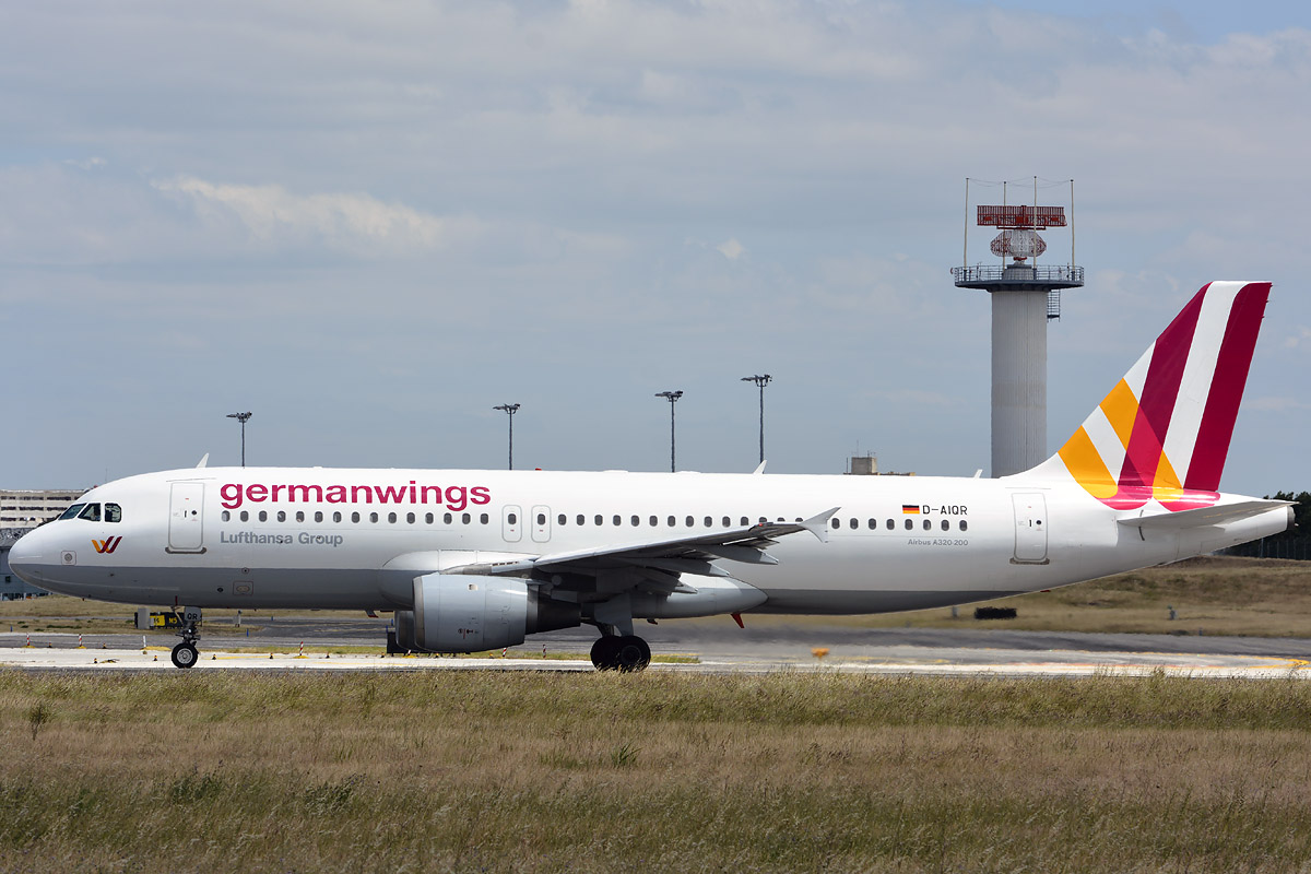 D-AIQR · Airbus A320-211 · (LIS / LPPT)
