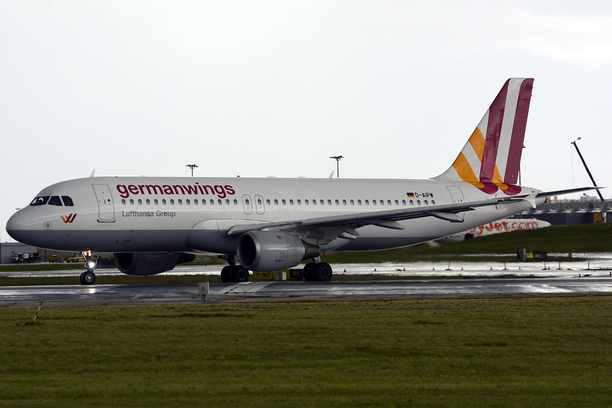 D-AIPW · Airbus A320-211 · (LIS / LPPT)