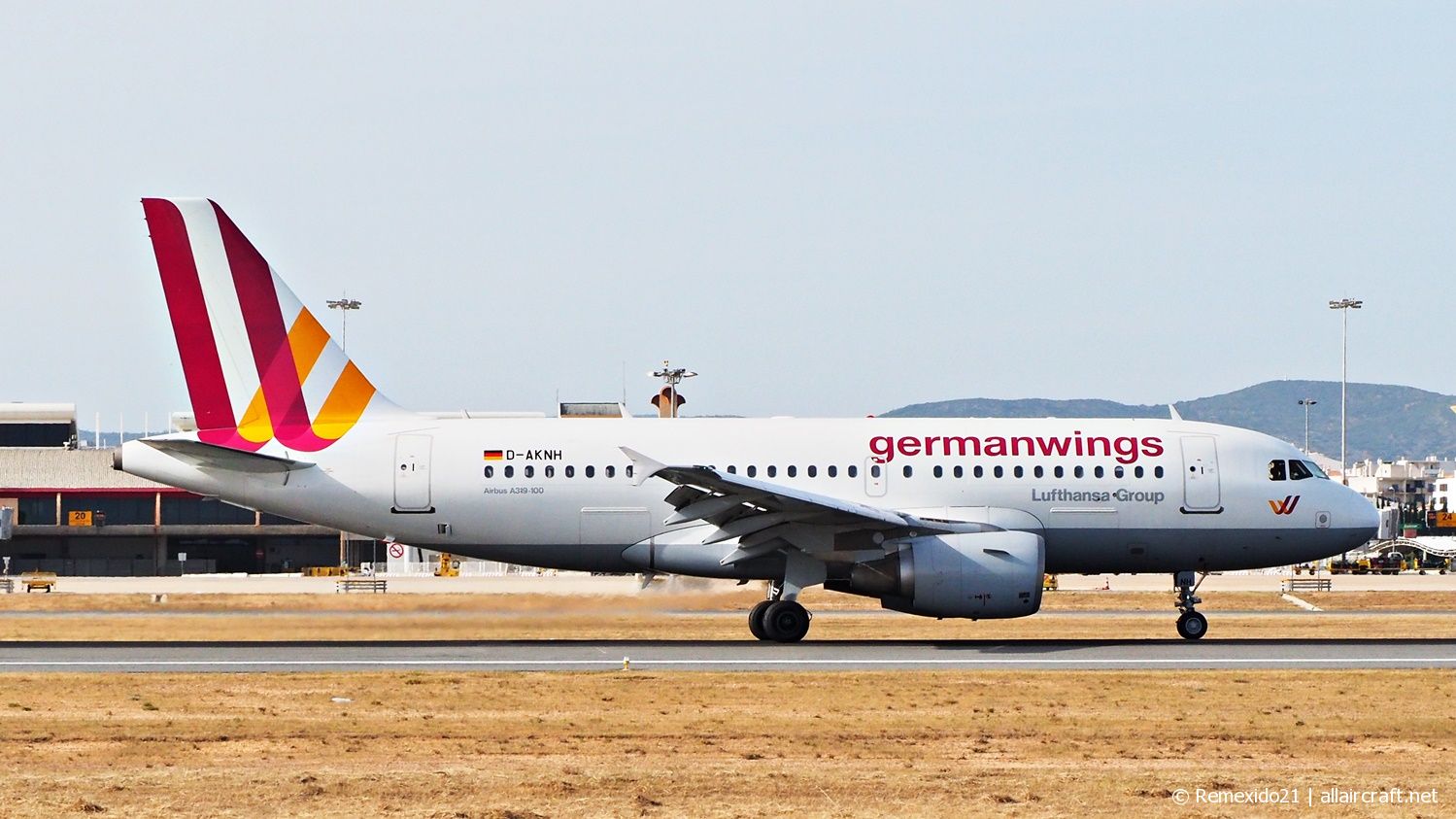 D-AKNH (794) 1998 Airbus A319-112