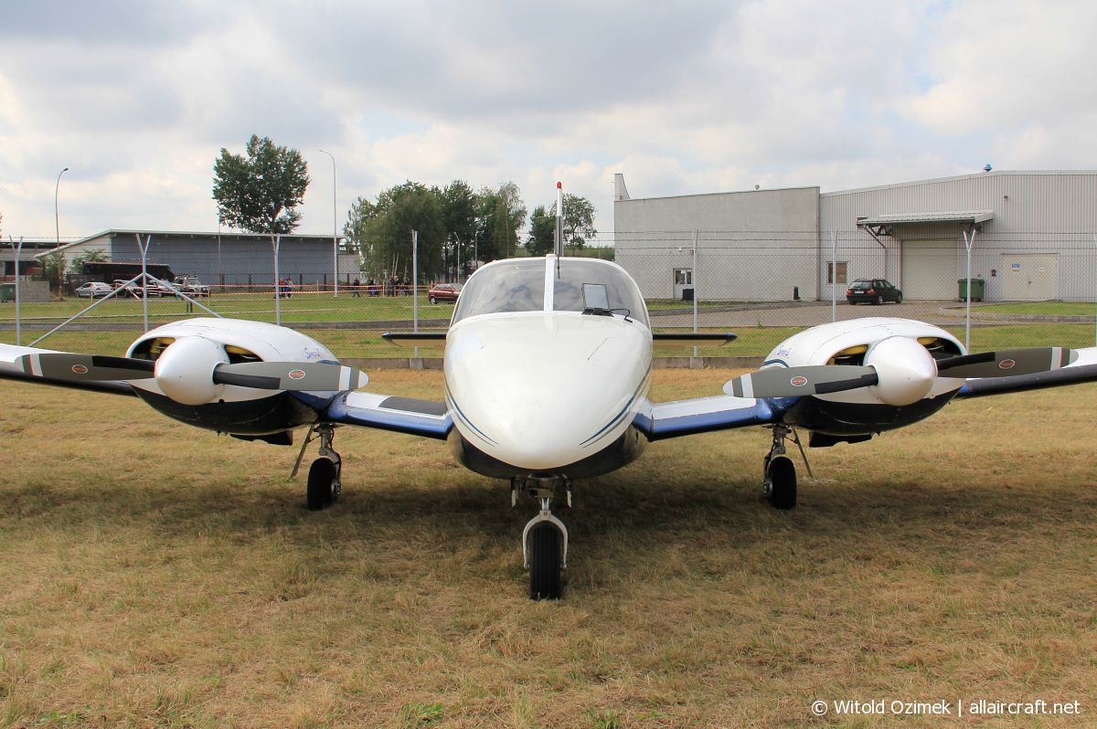 SP-ROY · Piper PA-34-200T Seneca II · (EPML)