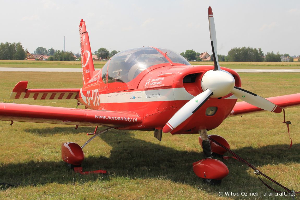 SP-UTB · Zlin Z-242L · EPRJ