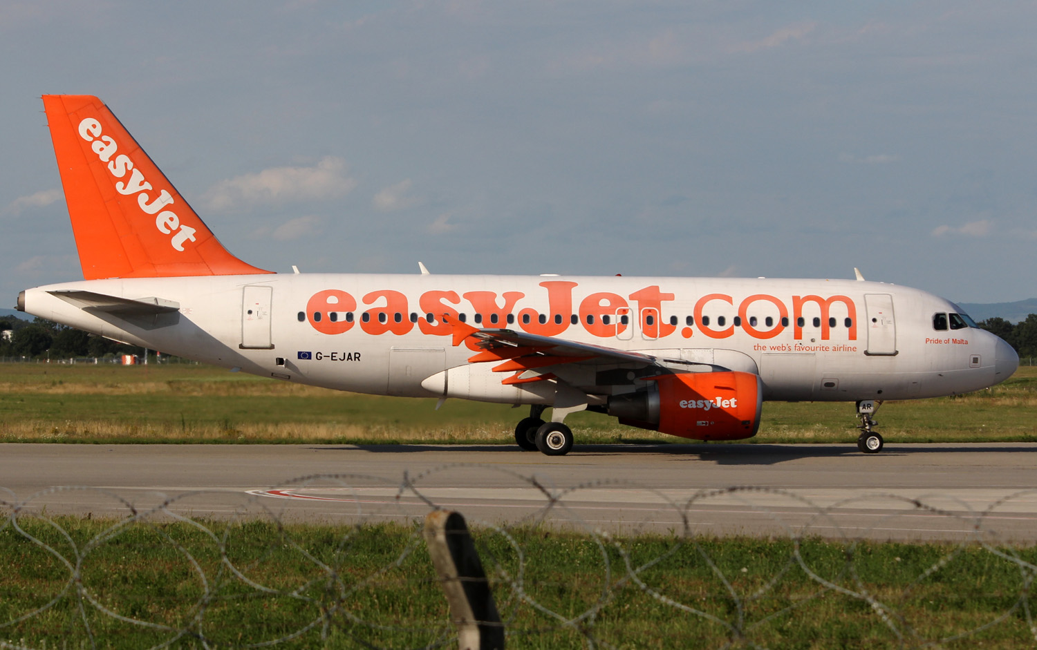 G-EJAR · Airbus A319-111 · (LYS / LFLL)