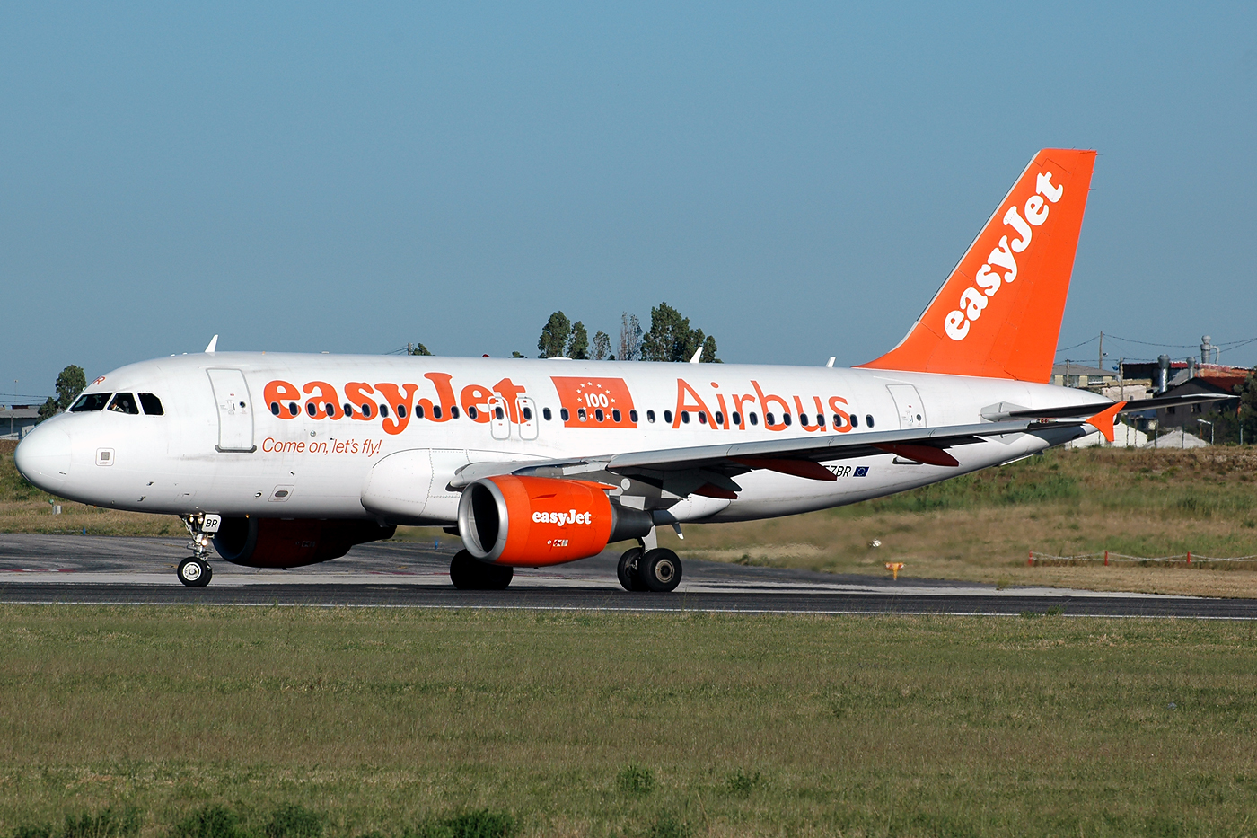 G-EZBR (3088) 2007 Airbus A319-111