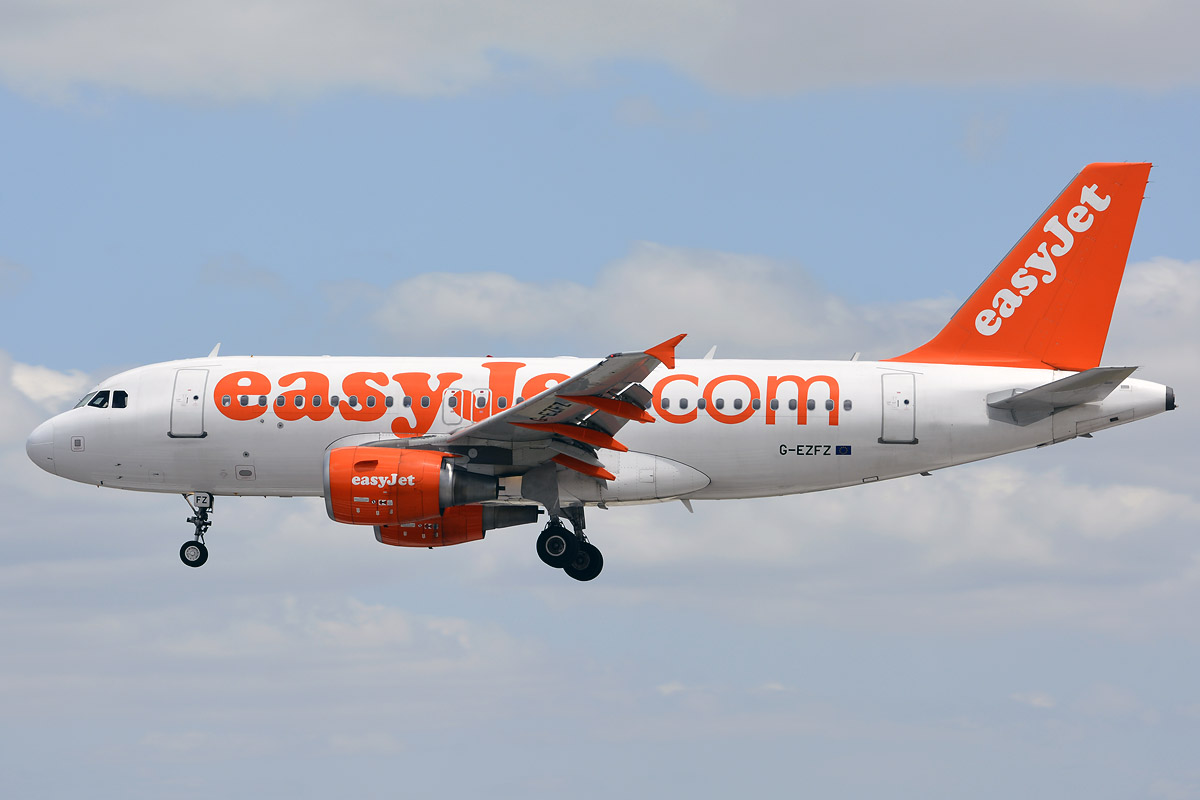 G-EZFZ · Airbus A319-111 · (LIS / LPPT)