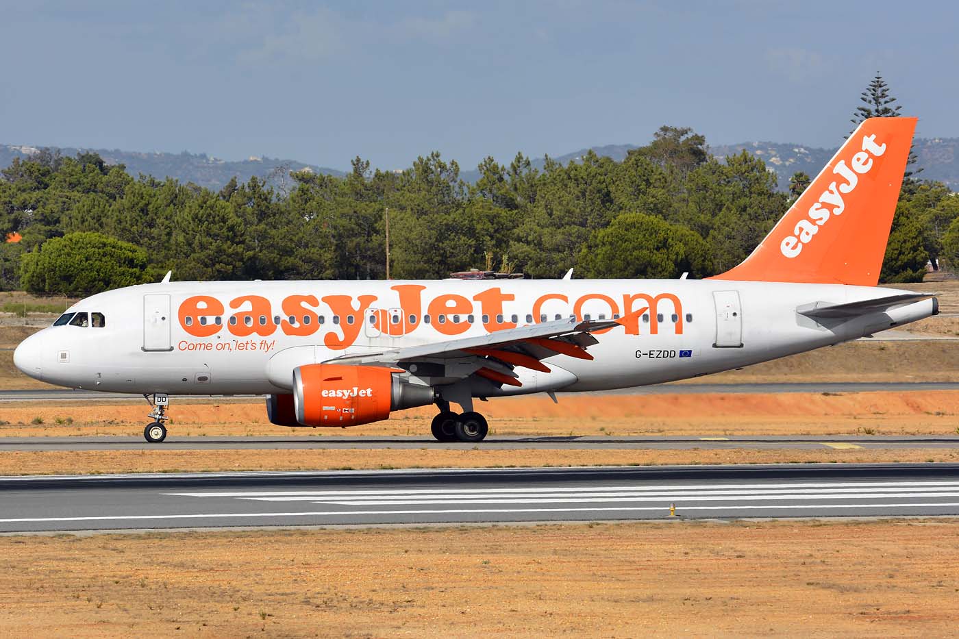 G-EZDD · Airbus A319-111 · (FAO / LPFR)