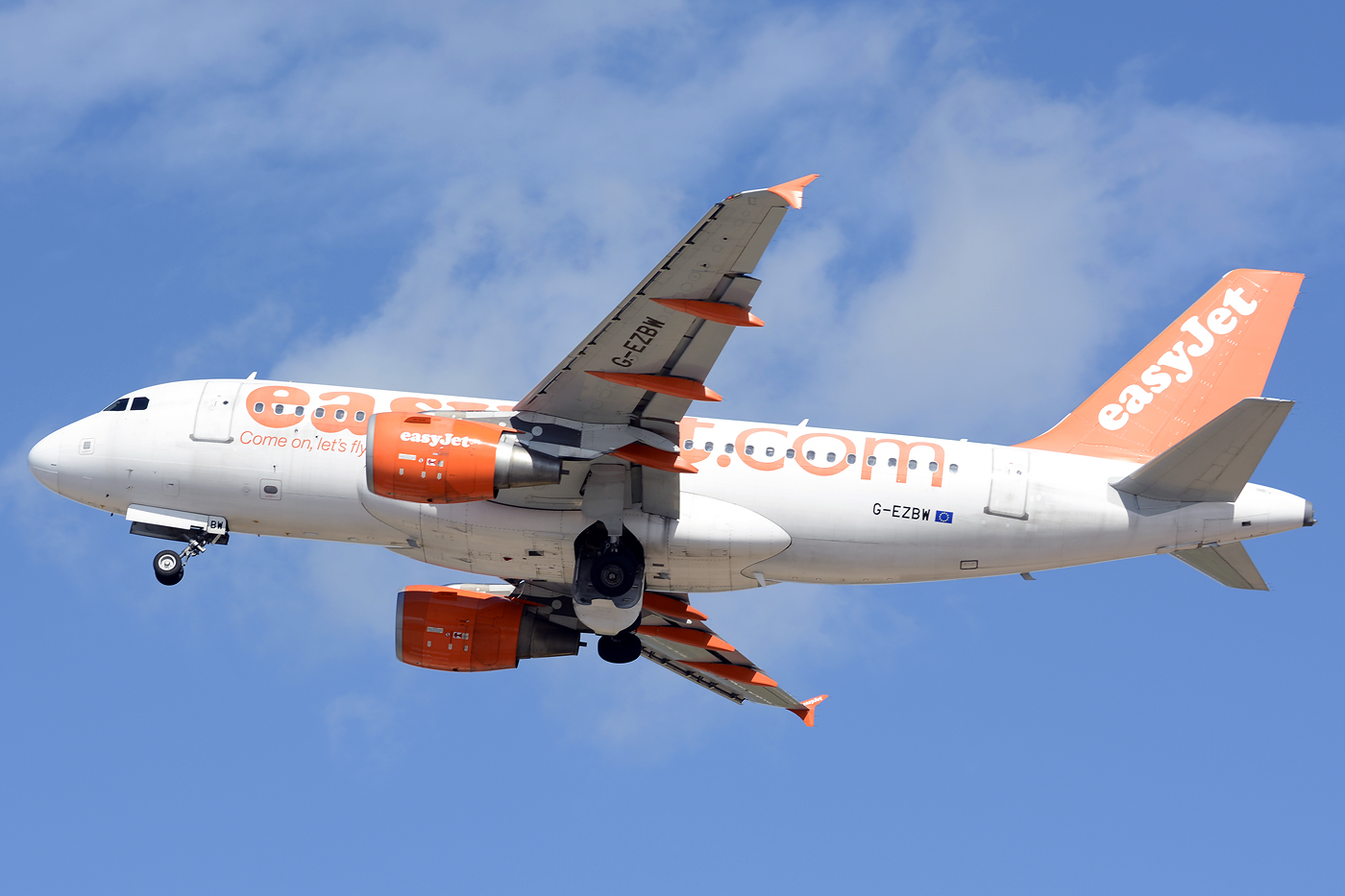 G-EZBW · Airbus A319-111 · (FAO / LPFR)