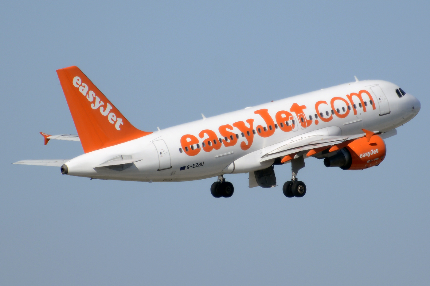 G-EZBU (3118) 2007 Airbus A319-111