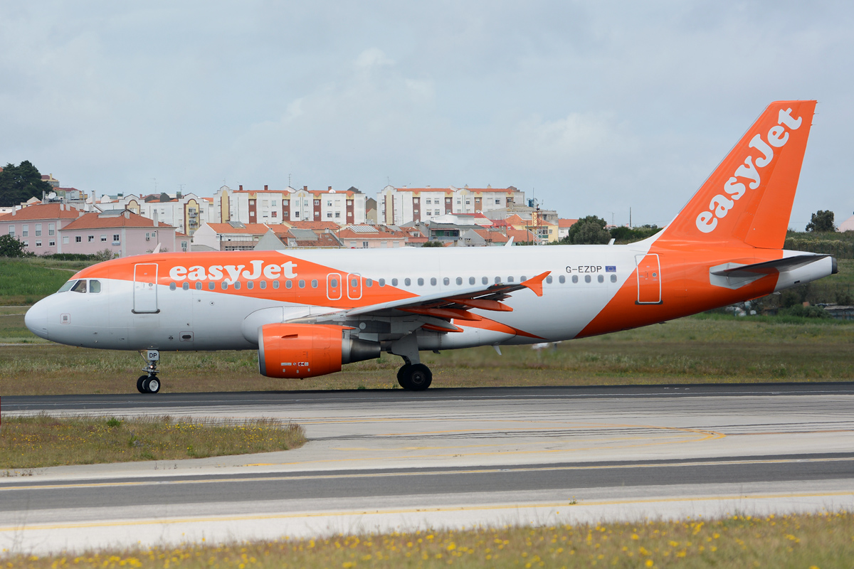G-EZDP · Airbus A319-111 · (LIS / LPPT)
