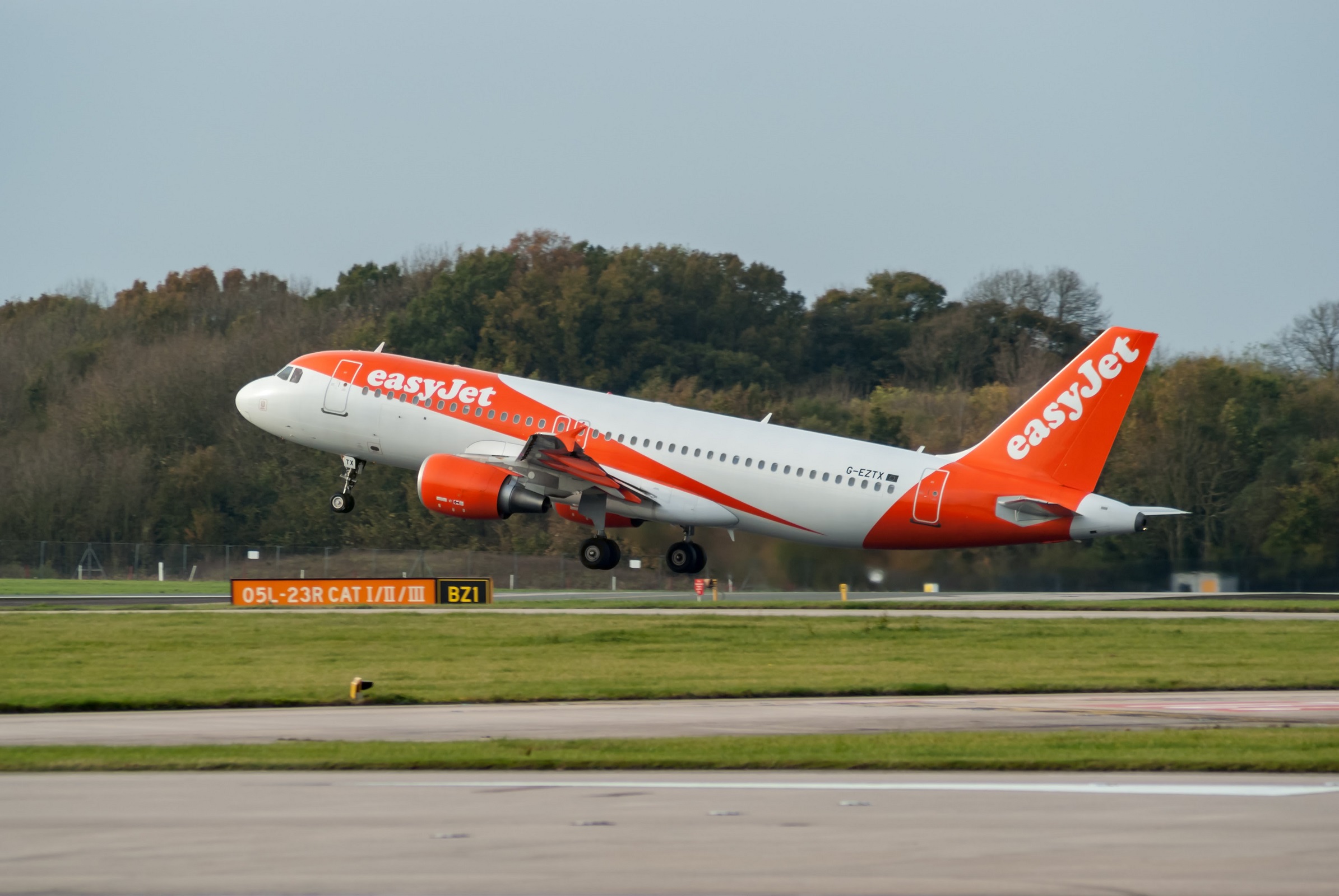 G-EZTX (4286) 2010 Airbus A320-214