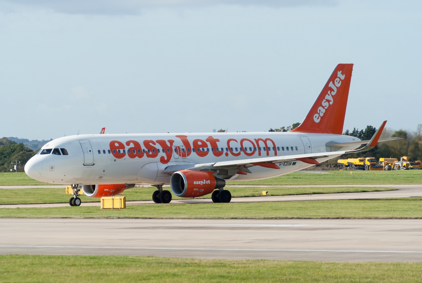 G-EZOB (6416) 2014 Airbus A320-214(WL)
