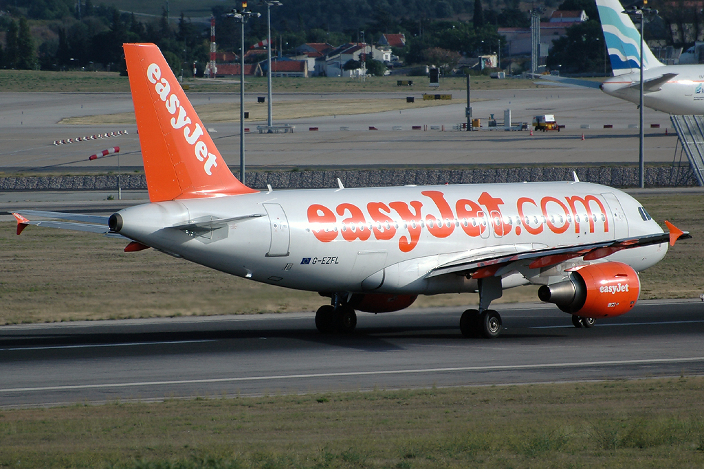 G-EZFL (4056) 2009 Airbus A319-111