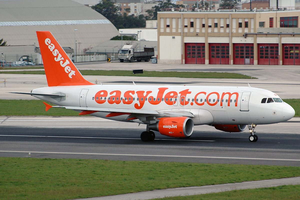 G-EZGM · Airbus A319-111 · (LIS / LPPT)