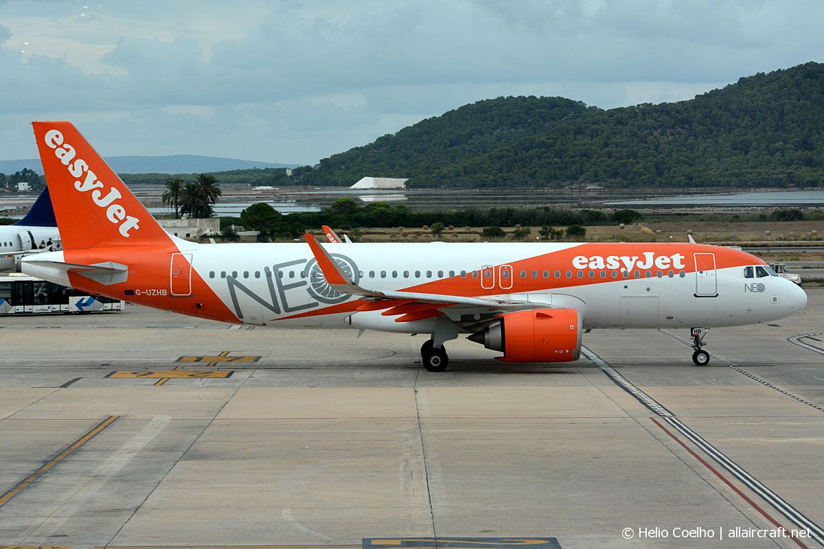 G-UZHB (7705) 2017 Airbus A320-251N