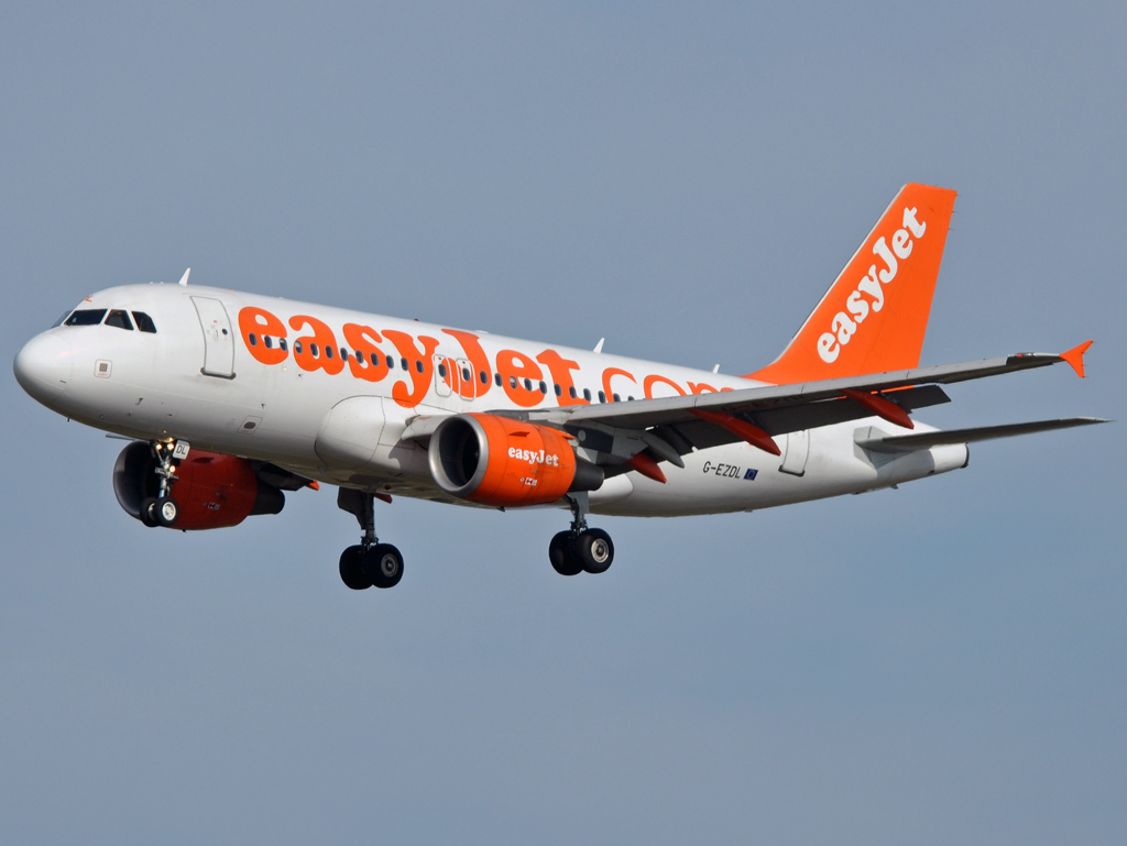 G-EZDL · Airbus A319-111 · (CPH / EKCH)