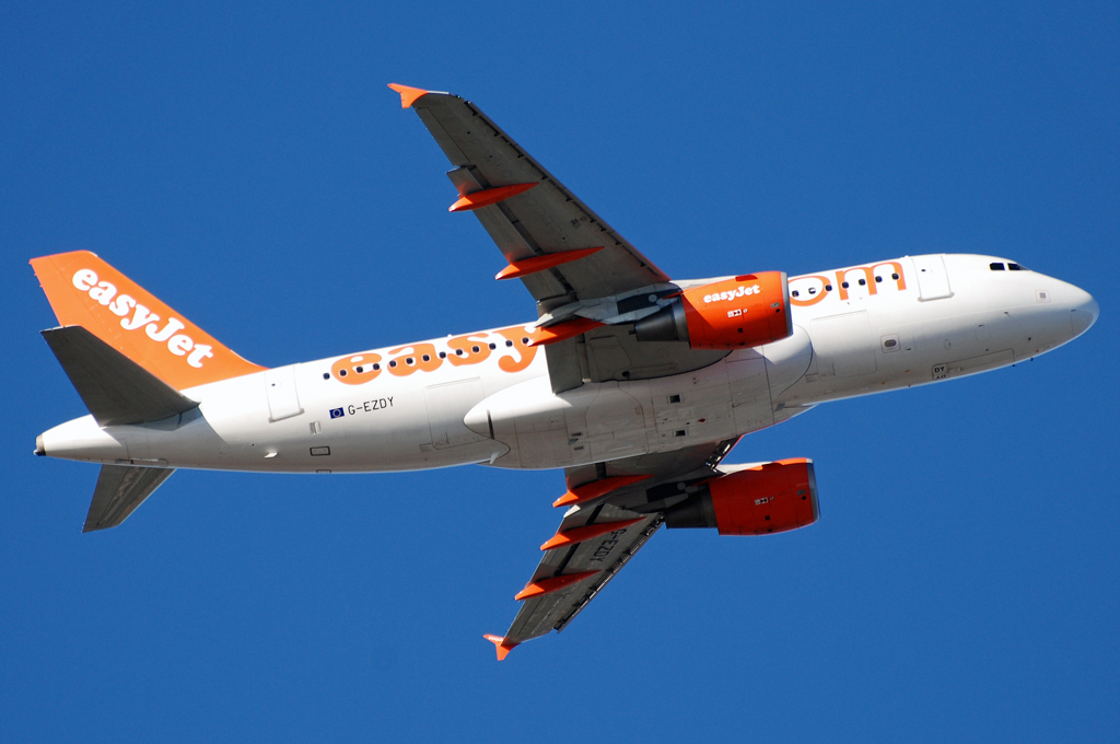 G-EZDY (3763) 2009 Airbus A319-111